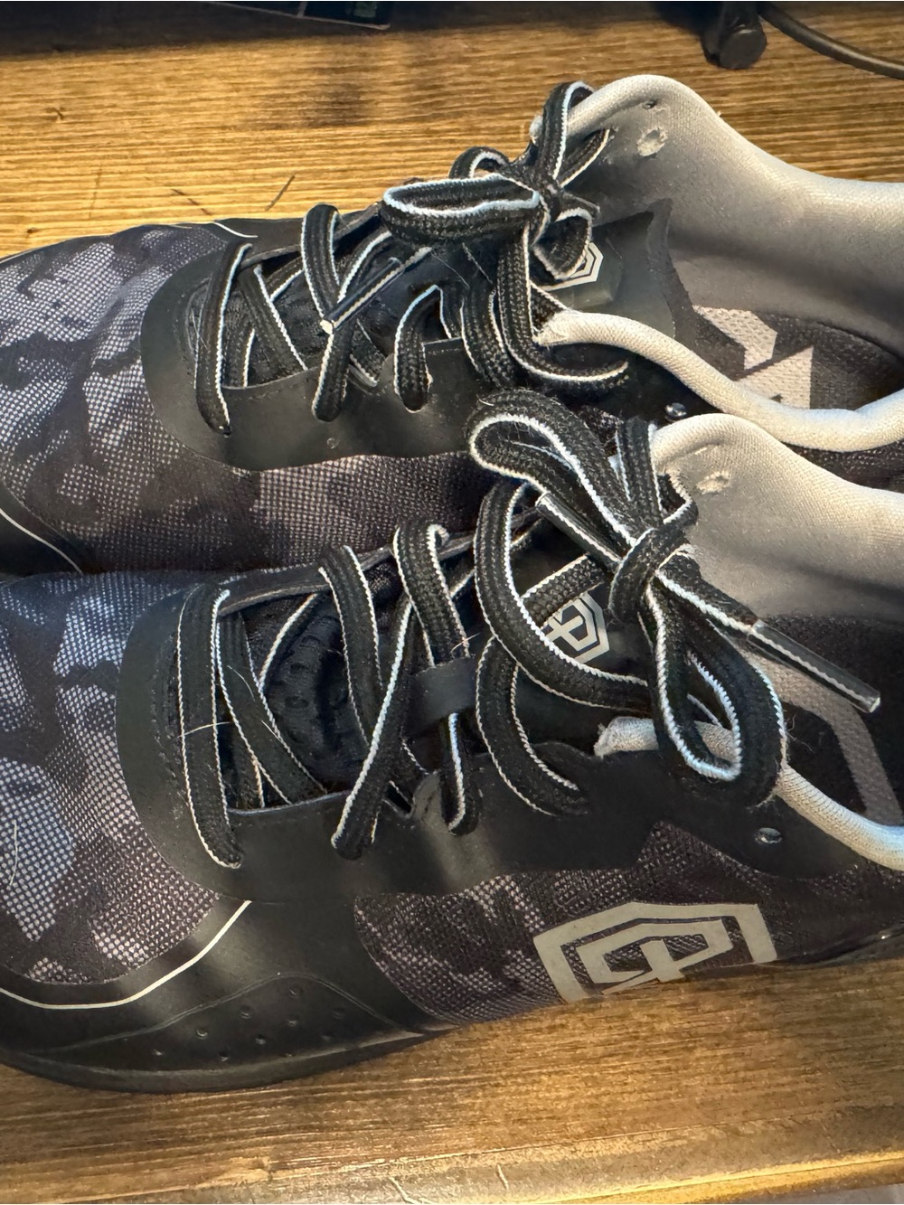Born Primitive Savage 1 black/camo size 10 like new